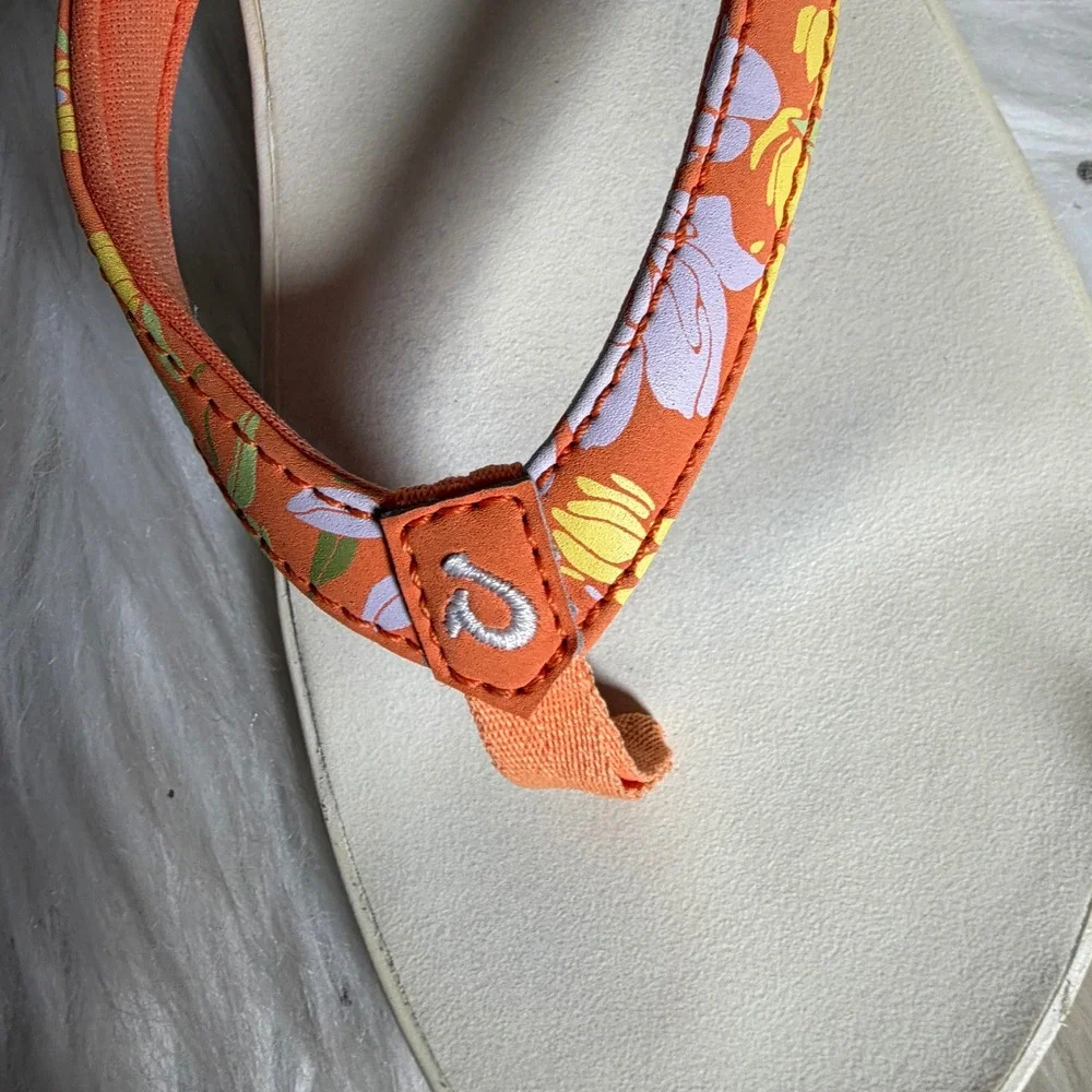 OluKai Pause Women Orange Floral Print Flip Flop Sandals Beach‎ Thong Shoes Sz 7